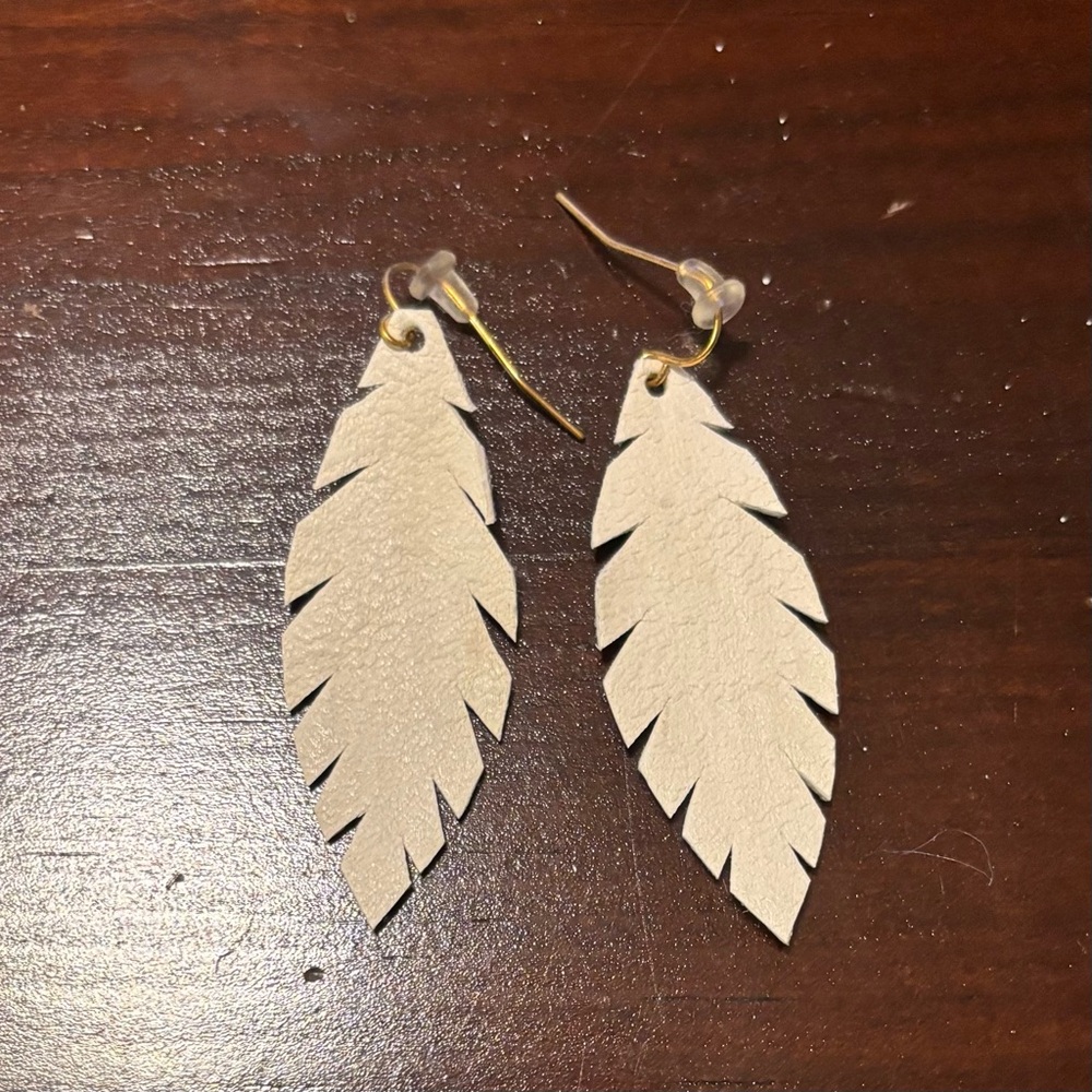 Elegant Cream Leaf Earrings